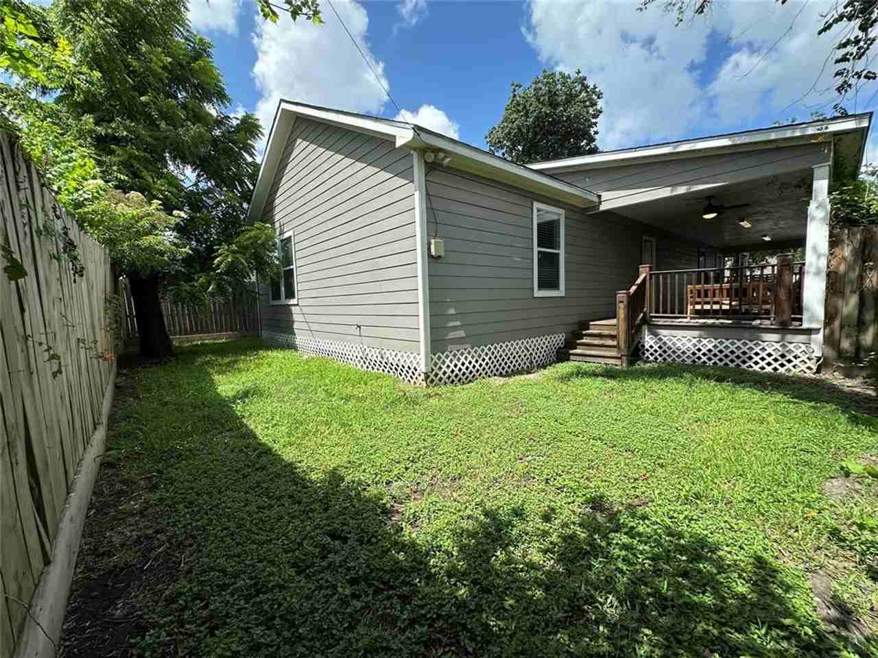 1405 Walton Street - Photo 2 of 15