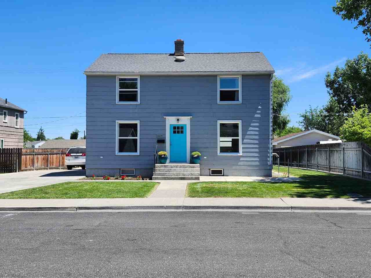 1014 Perkins Ave - Photo 2 of 19