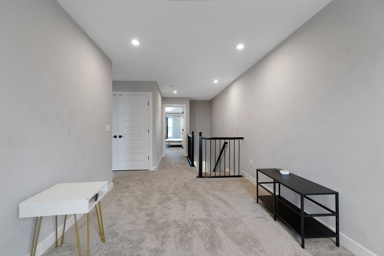 6032 Windsor Dr - Photo 6 of 39