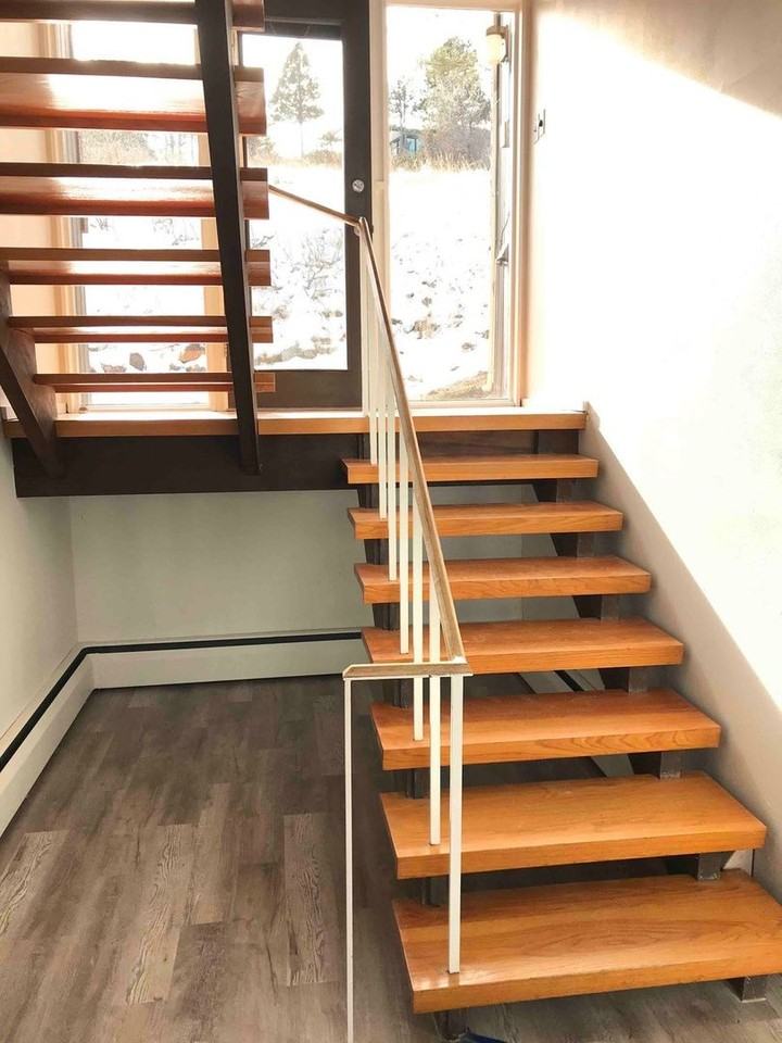 2140 Kohler Dr - Photo 2 of 27