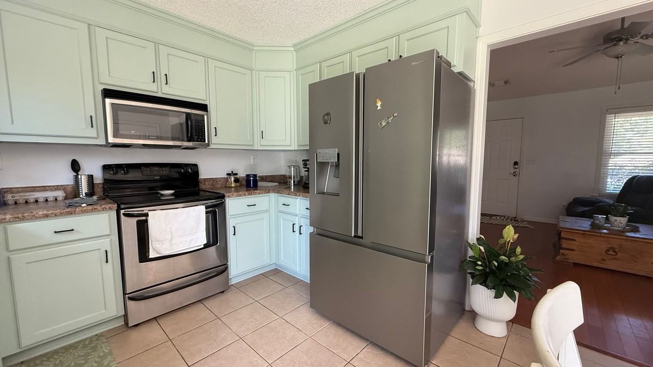 10456 Annawood Dr - Photo 3 of 13