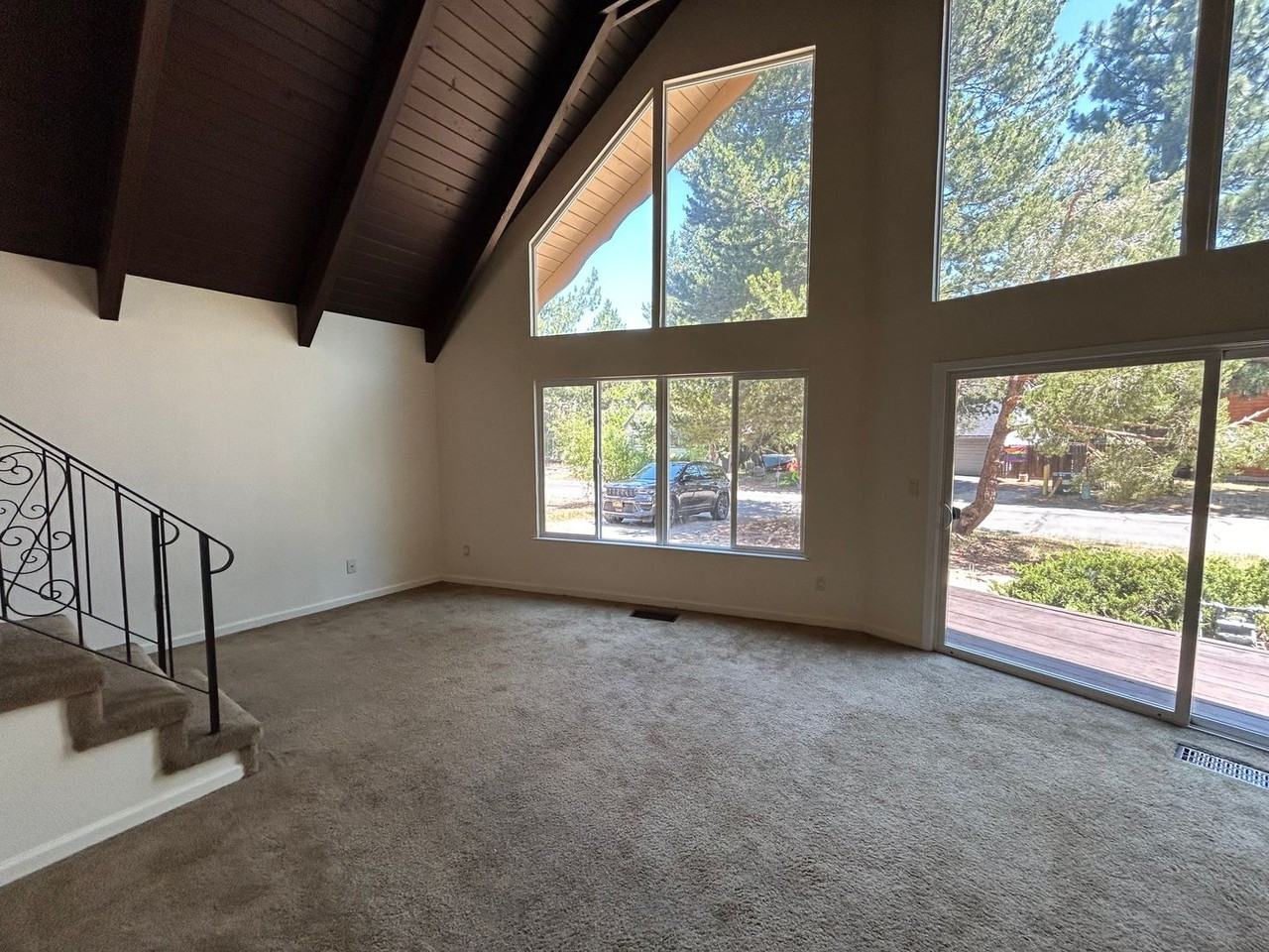 1434 Friant Dr - Photo 3 of 15