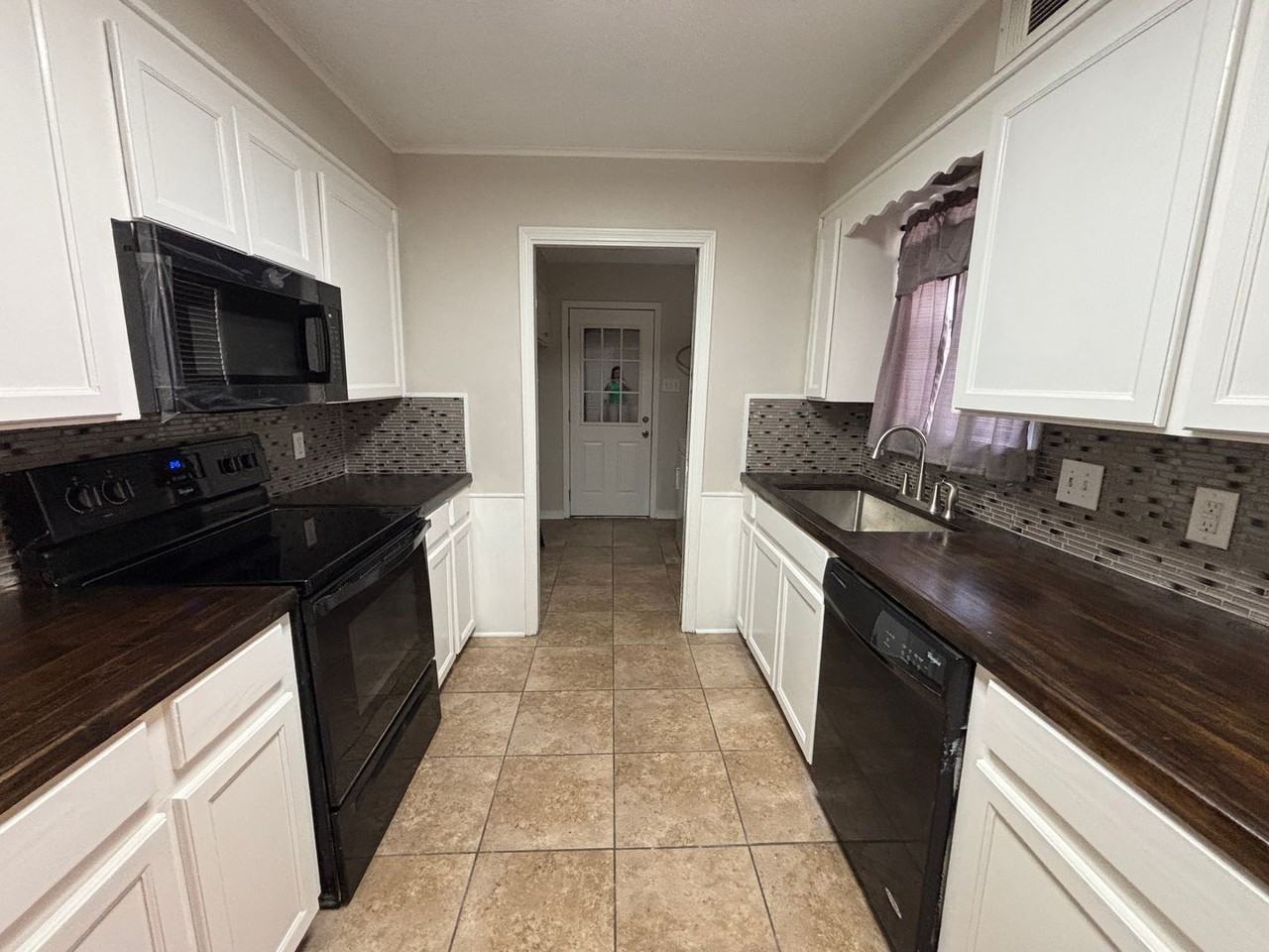 2313 Northside Dr - Photo 6 of 17