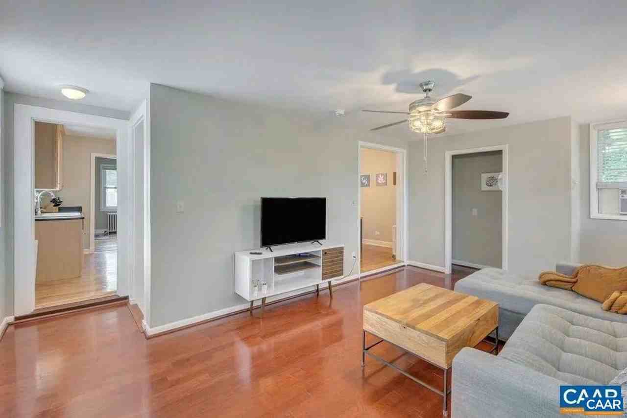 1601 Del Mar Dr - Photo 7 of 24