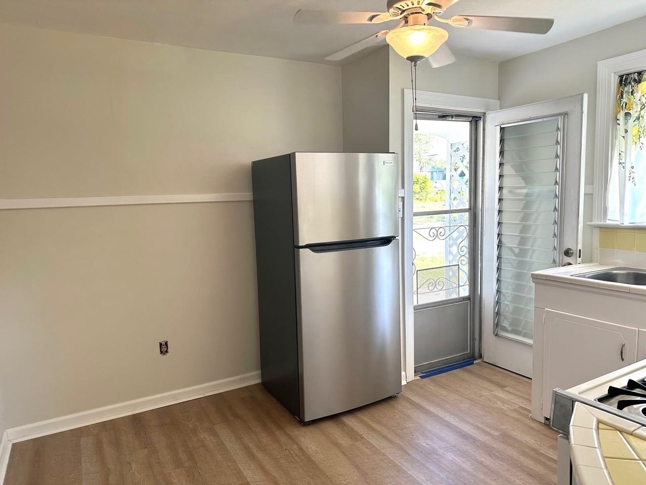 15 Spencer St - Photo 7 of 24