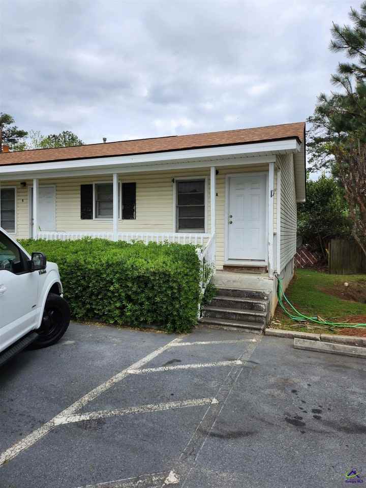 1087 Booth Rd Apt A #Apt A