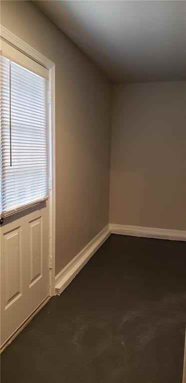 2749 Sanibel Ln Se - Photo 2 of 10