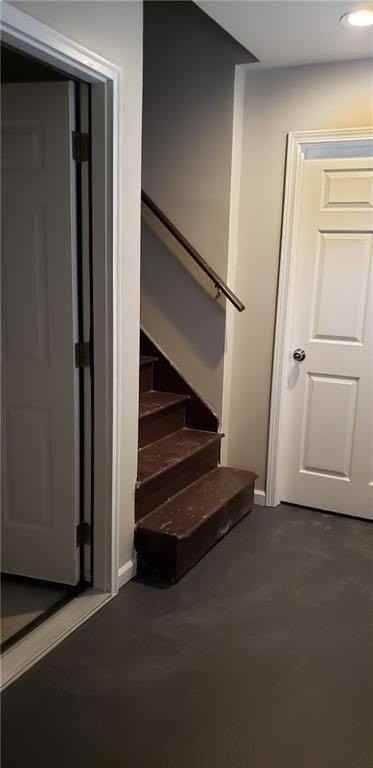 2749 Sanibel Ln Se - Photo 3 of 10