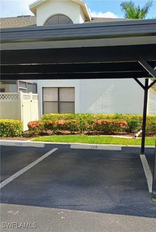 13247 Whitehaven Ln Apt 705 #705 - Photo 2 of 30