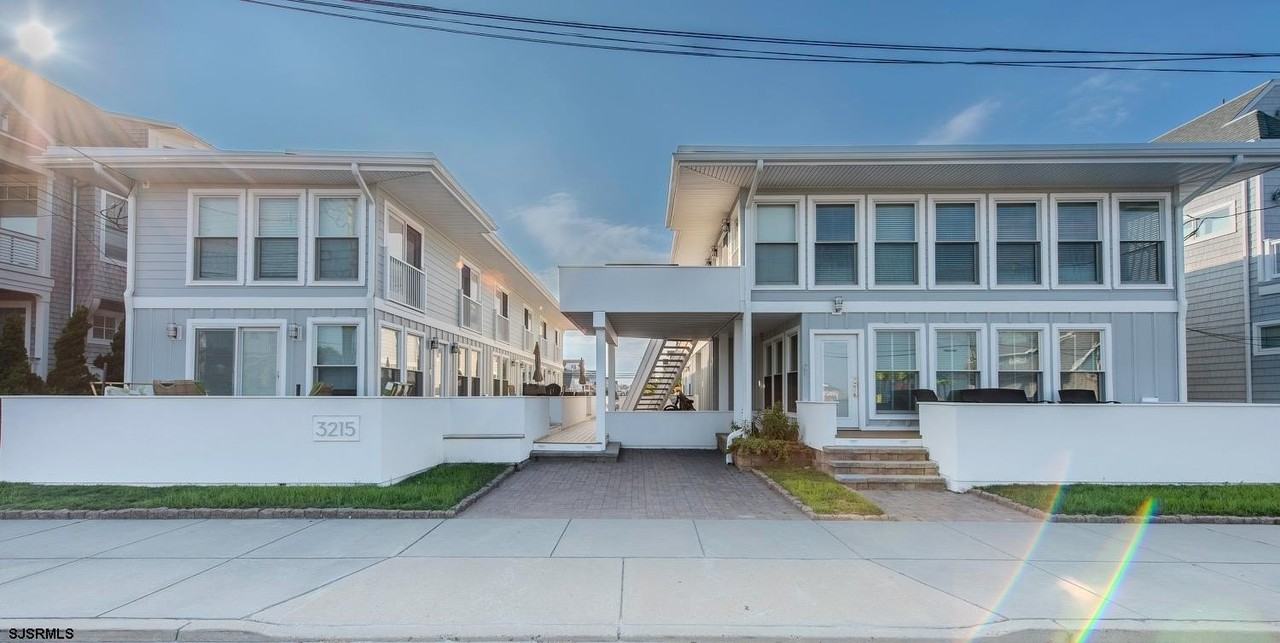 3215 Atlantic Ave - Photo 2 of 24