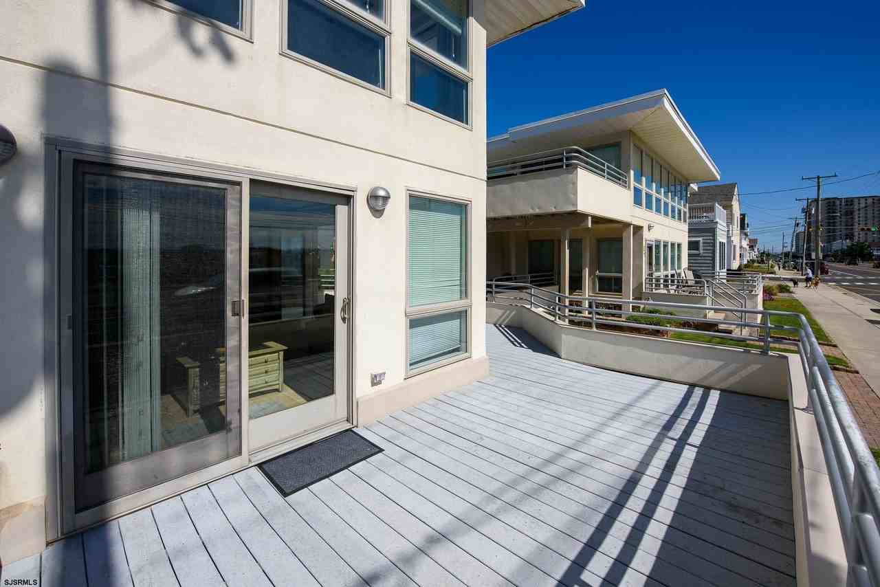 3215 Atlantic Ave - Photo 3 of 24