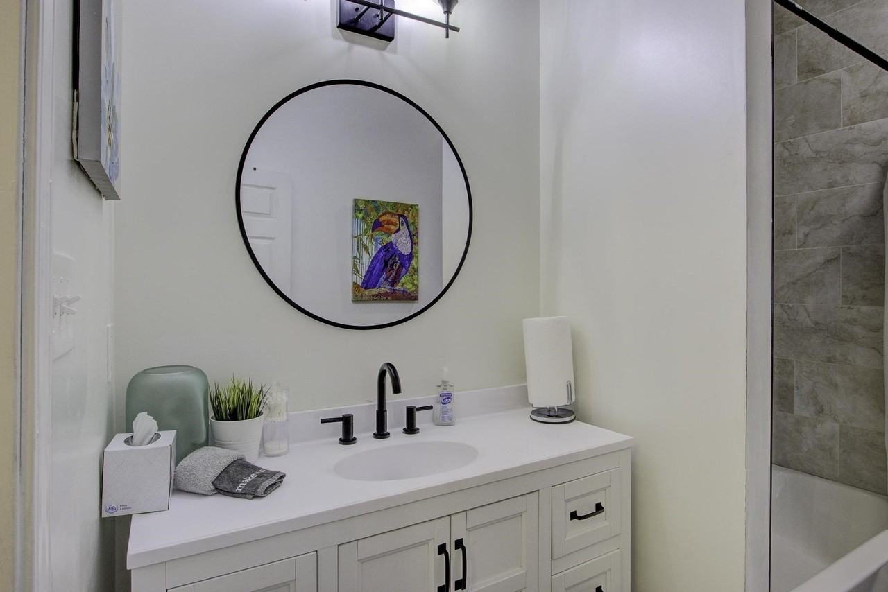 1855 Oliver Ave - Photo 4 of 37