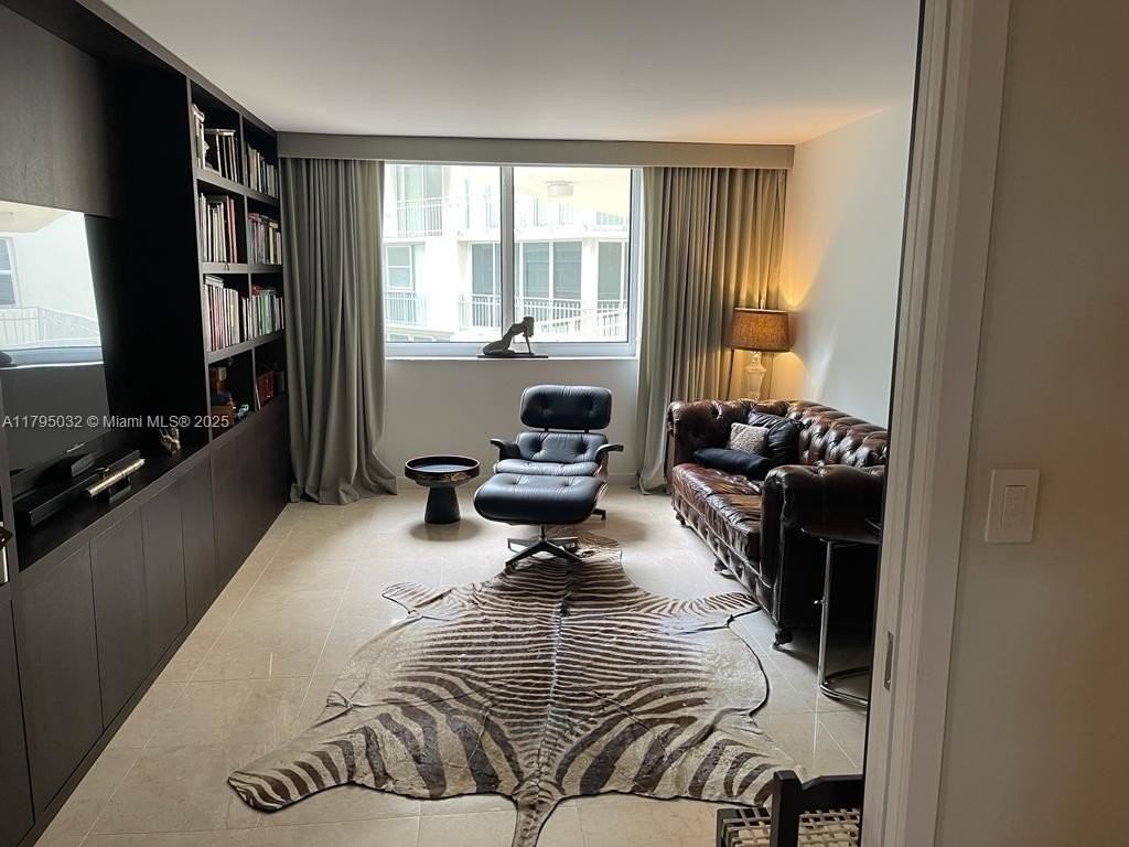 600 Grapetree Dr #7CS - Photo 5 of 19