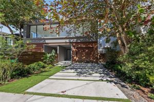 featured image of 2984 Coconut Ave