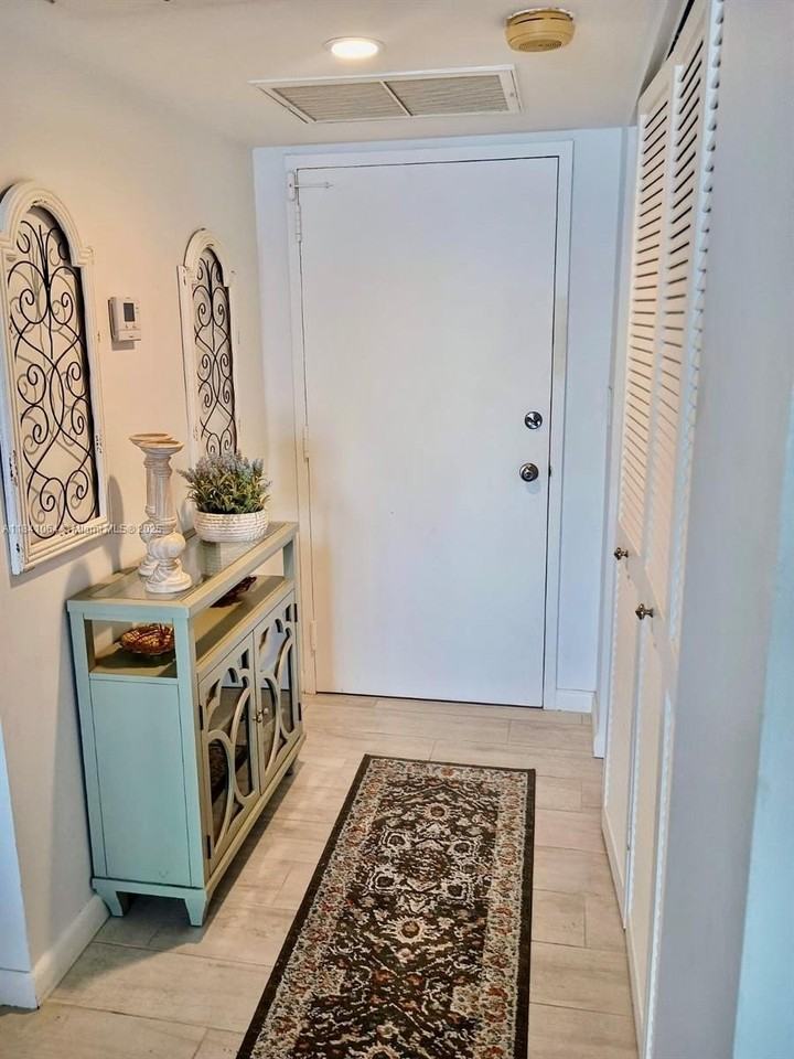 11111 Biscayne Blvd #16C - Photo 6 of 36