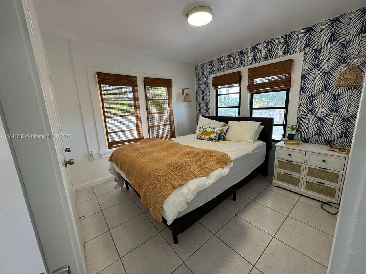 3901 Sw 6th St #1 - Photo 3 of 6