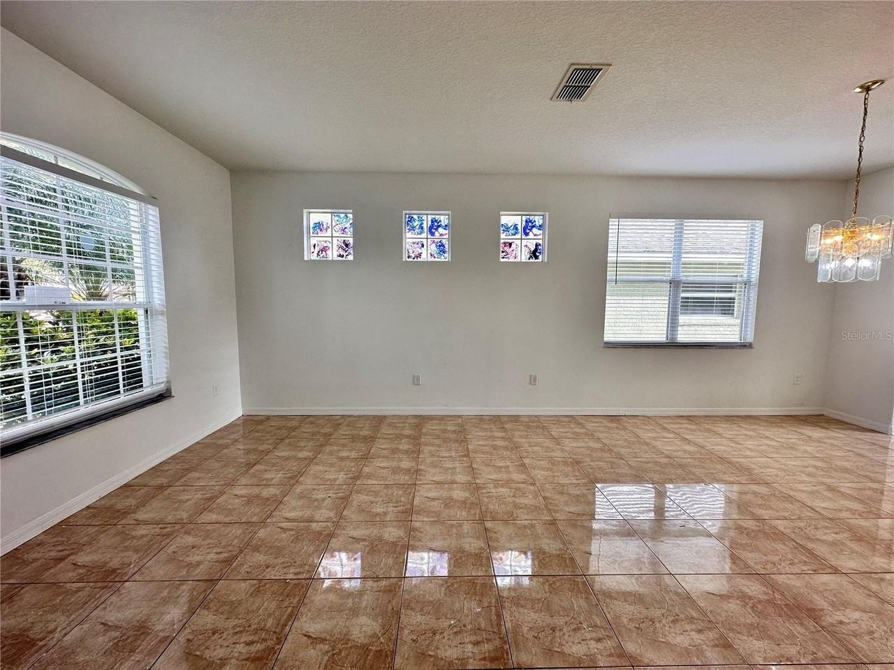 2718 Lucas Lakes Lane - Photo 5 of 24