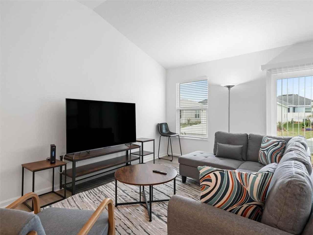 1642 Echols Ct - Photo 5 of 25