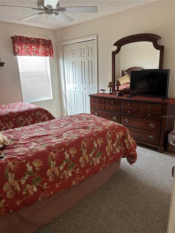 1784 Hinckley Ln - Photo 3 of 23