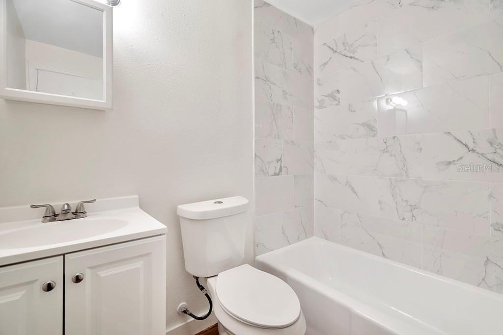 6701 S West Shore Blvd #6 - Photo 5 of 12