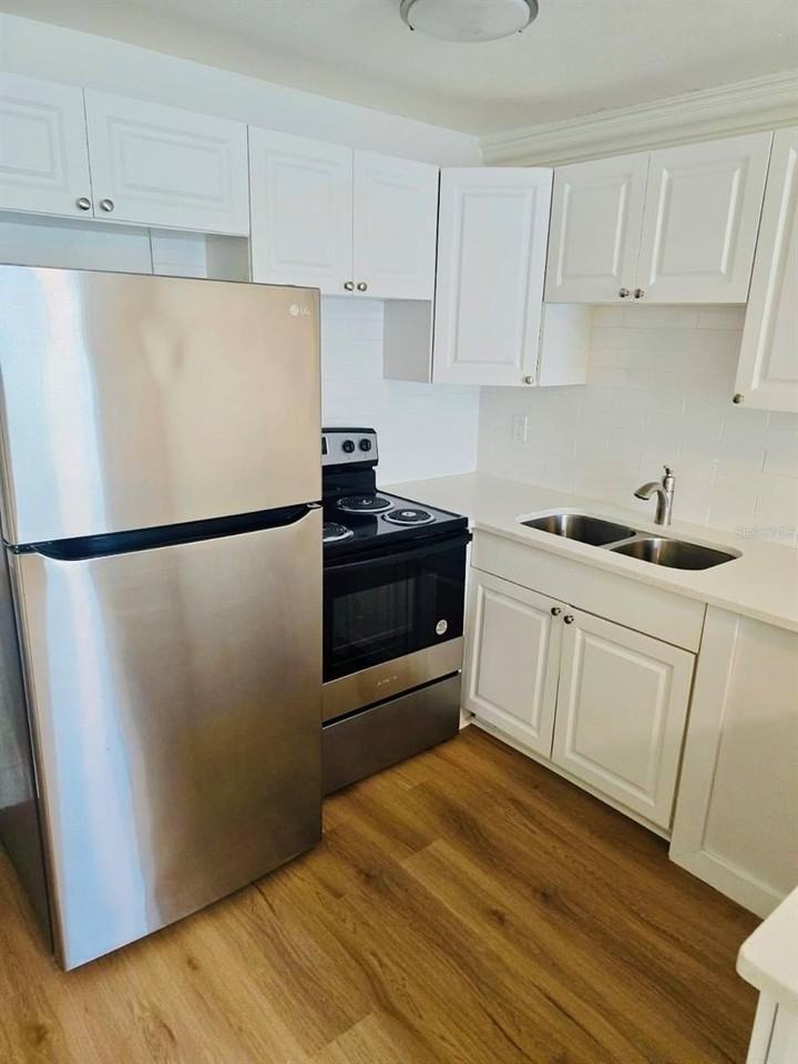 6701 S West Shore Blvd #6 - Photo 6 of 12