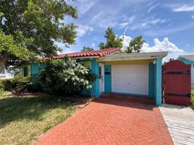 32 Palm Dr - Photo 1 of 1