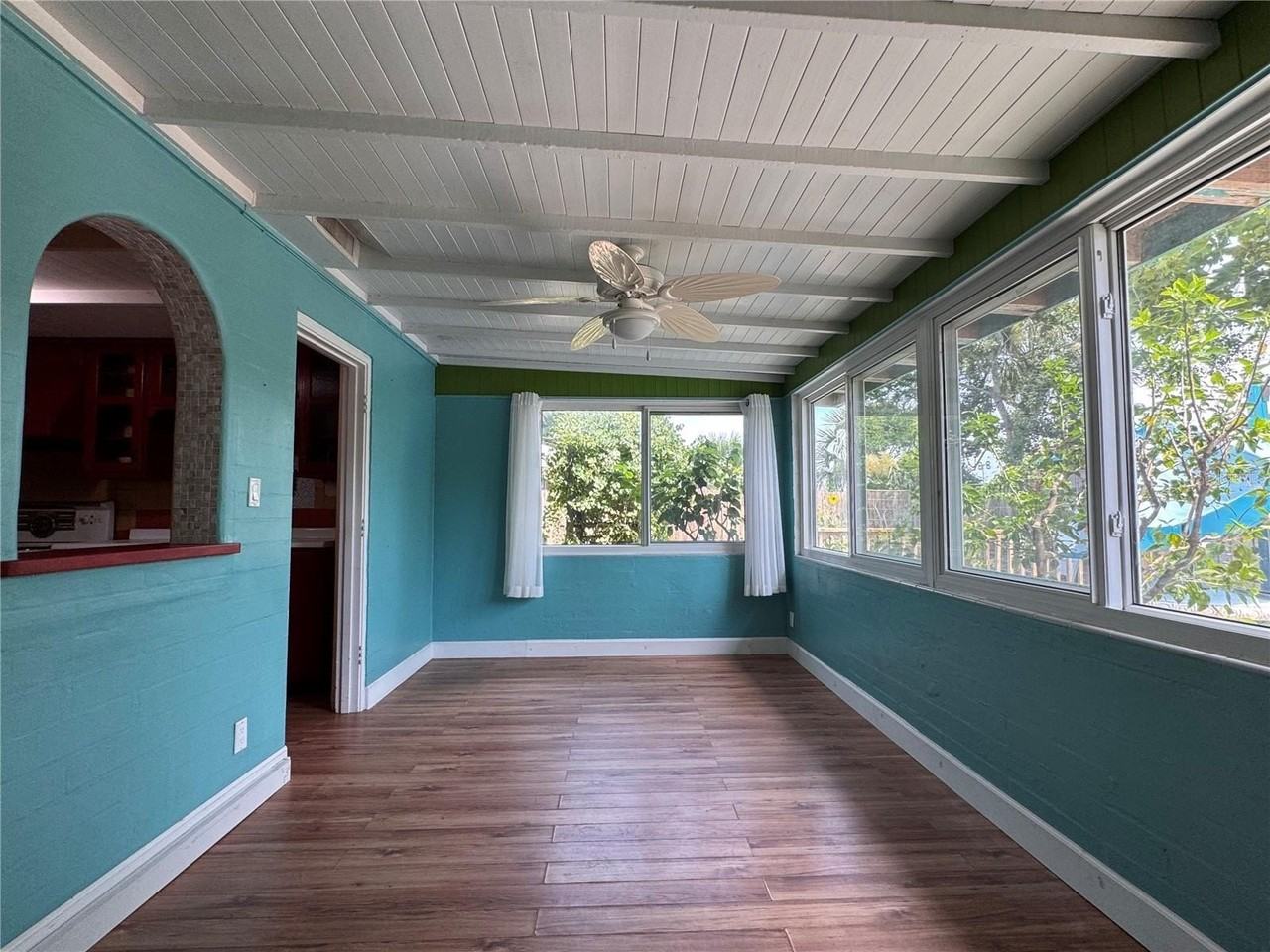 32 Palm Dr - Photo 4 of 26