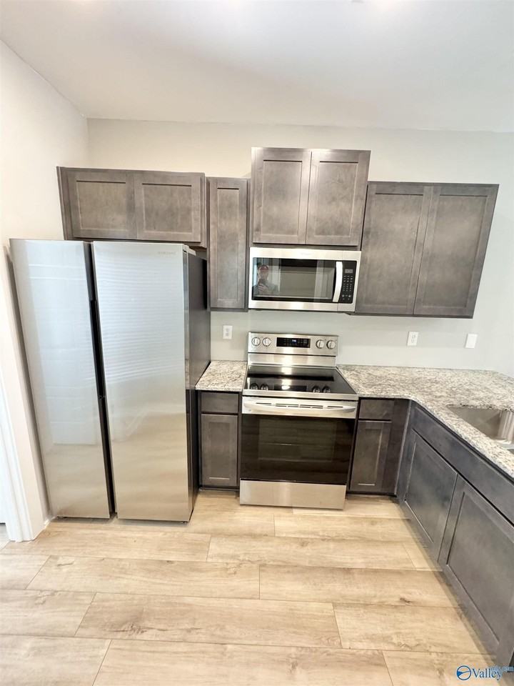 422 Falls Pt Sw - Photo 2 of 18