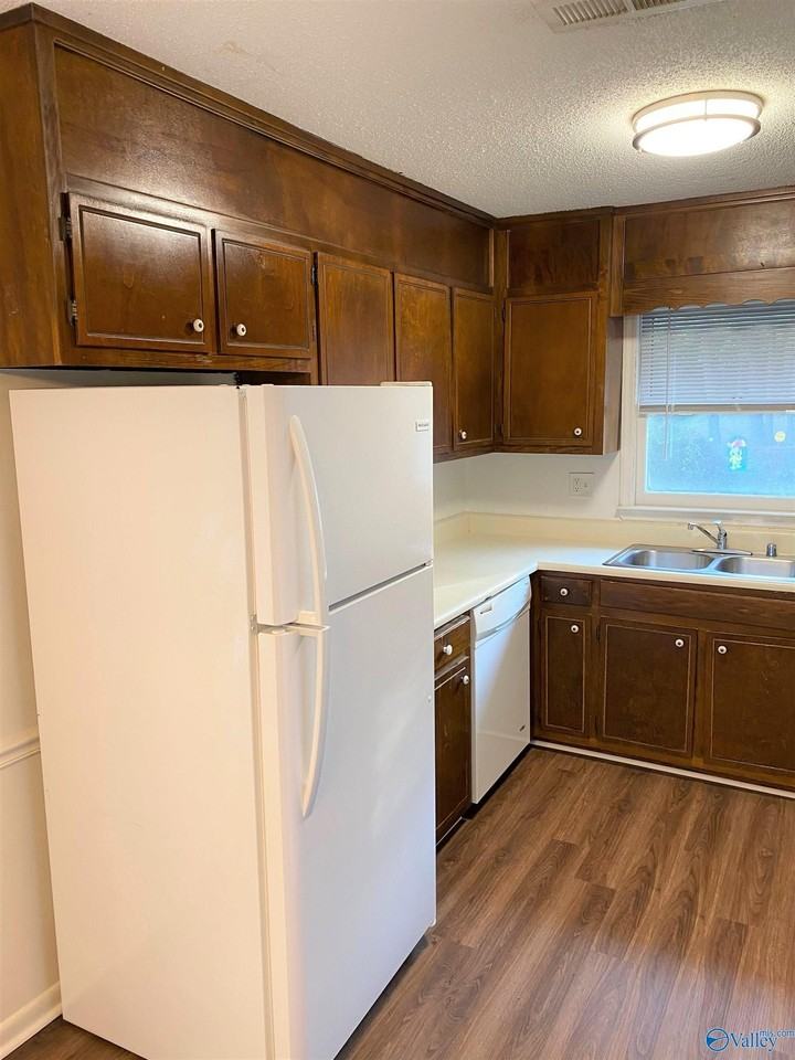 1503 Halston Cir Nw #C - Photo 4 of 10