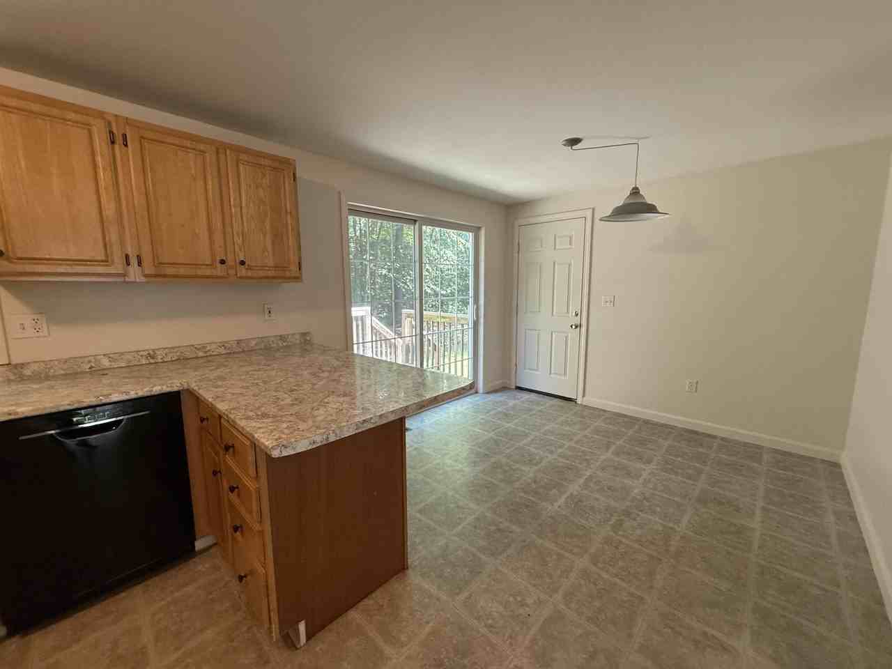 144 Main St #2 - Photo 5 of 25