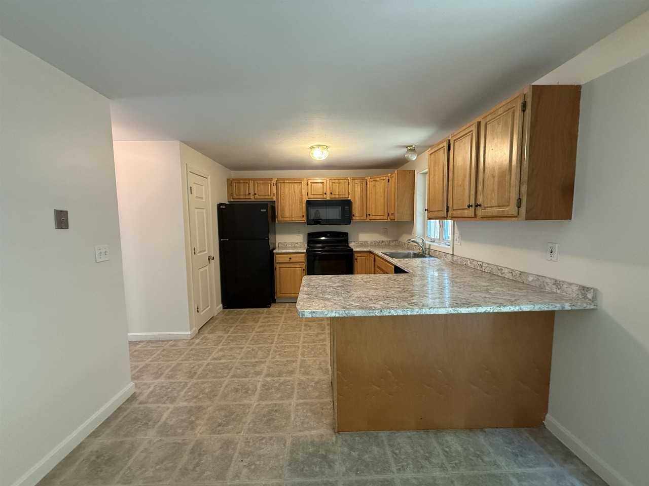 144 Main St #2 - Photo 6 of 25