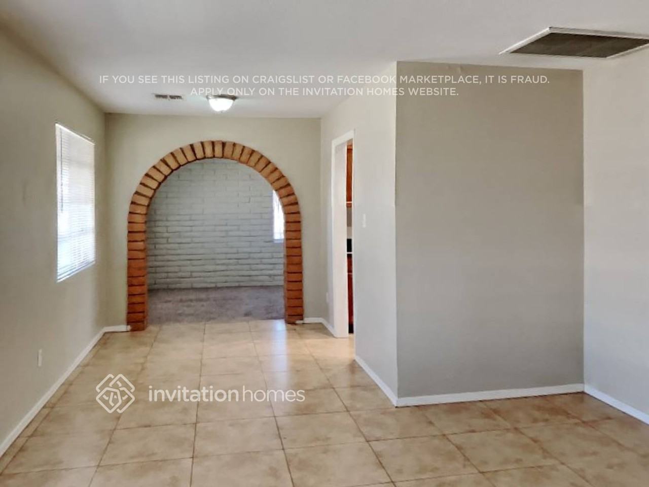 402 N 47th Pl - Photo 5 of 17