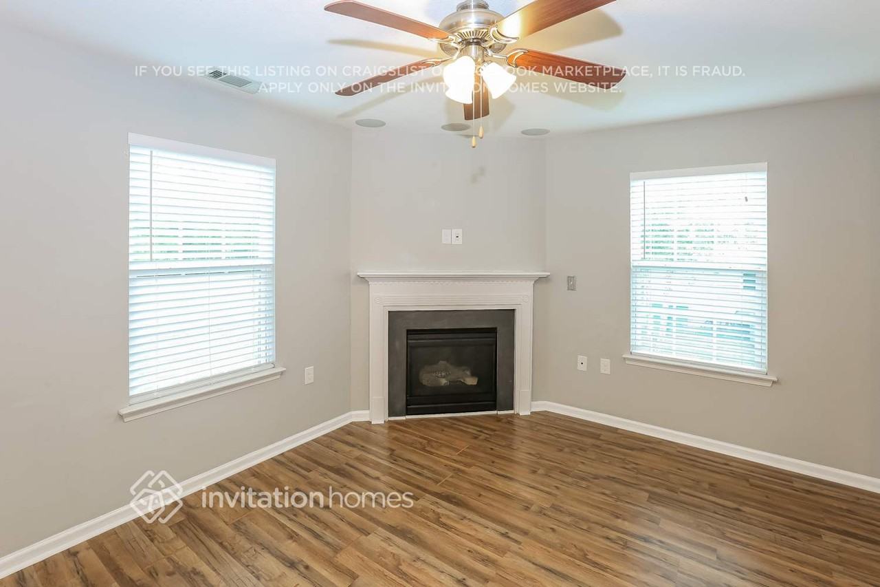 4267 Tucker Chase Dr - Photo 7 of 18