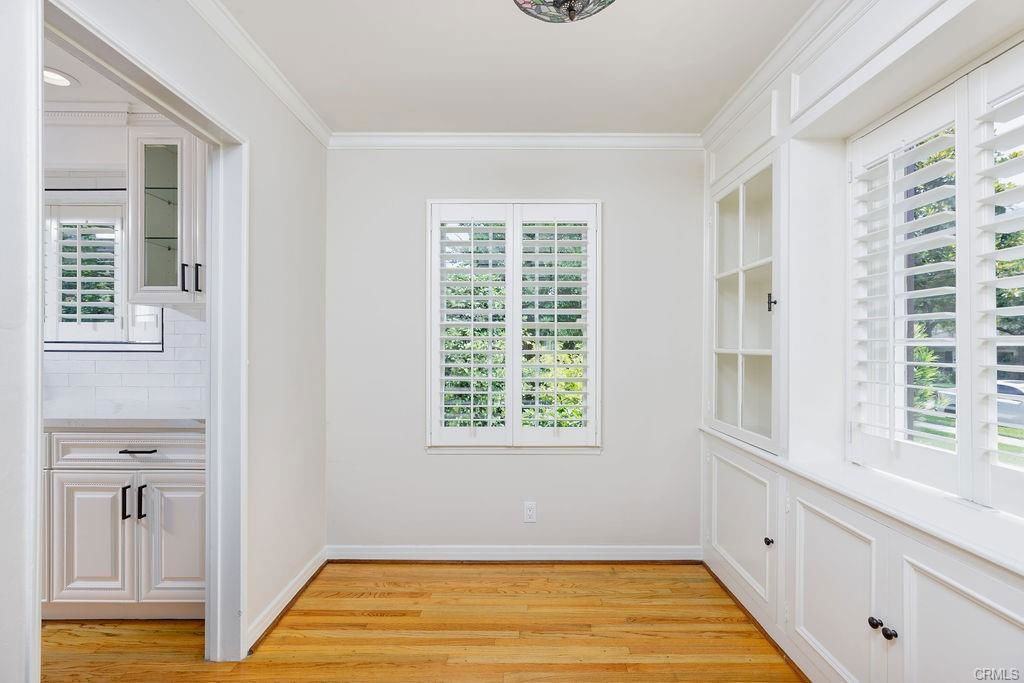 715 Winthrop Rd - Photo 3 of 8