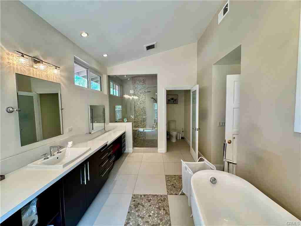 24702 Palermo Dr - Photo 3 of 8