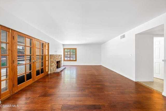 11075 Oso Avenue - Photo 3 of 8