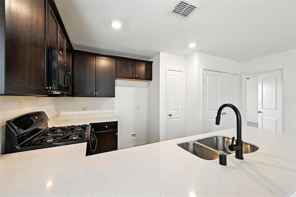 2733 Slatewood Dr - Photo 5 of 22