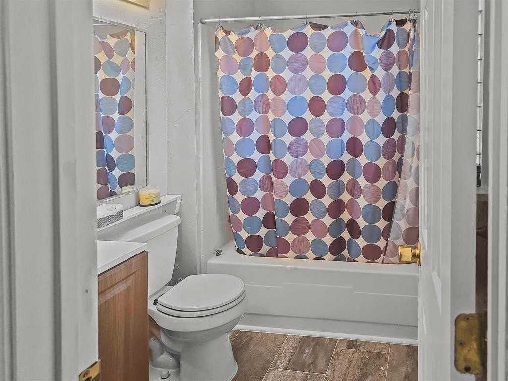 701 Idlewilde Dr - Photo 5 of 13