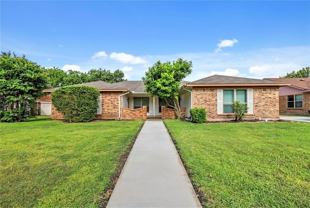 936 Cottonwood Trl - Photo 1 of 1