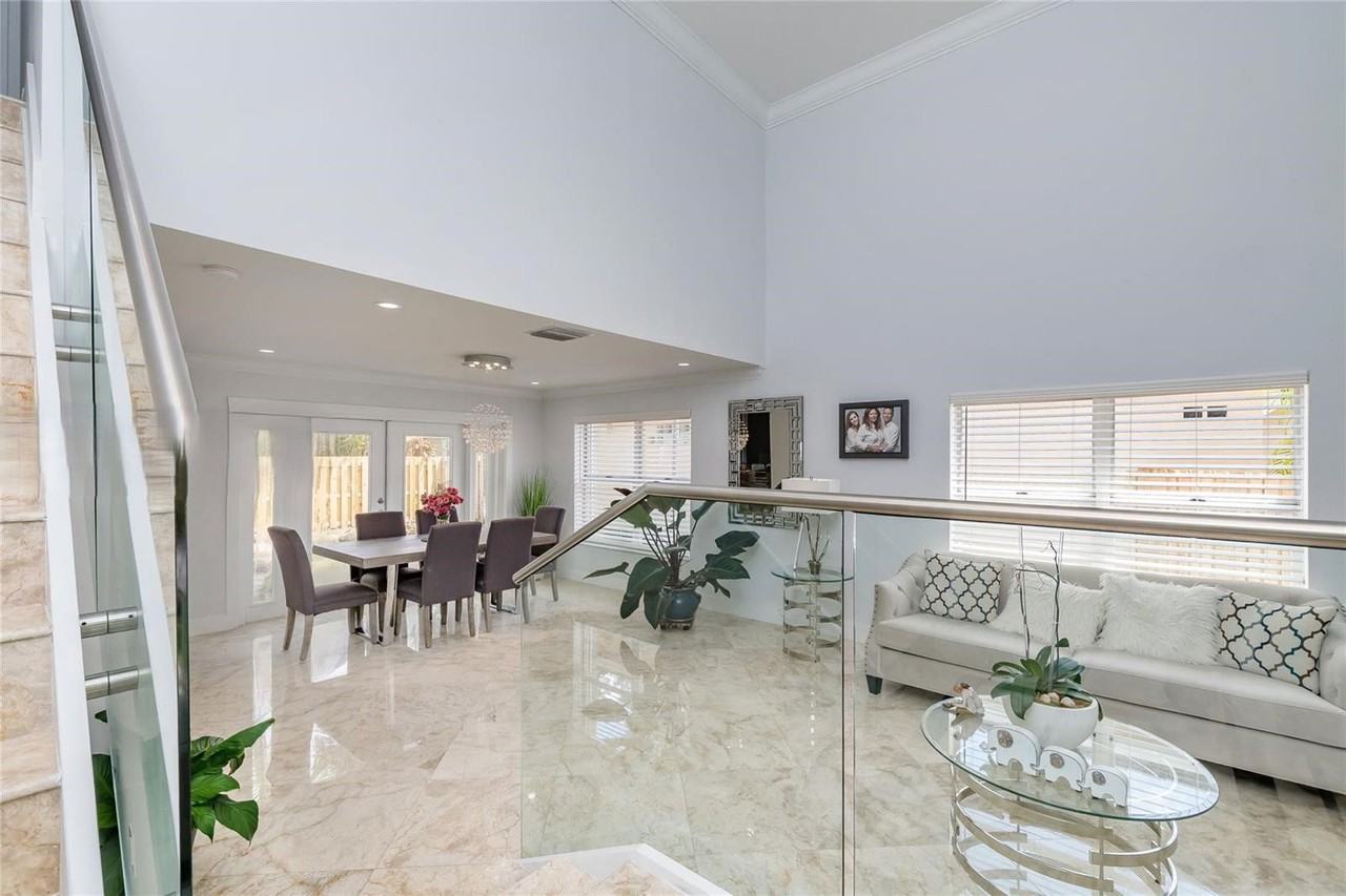 Sw 123rd Ave - Photo 4 of 8