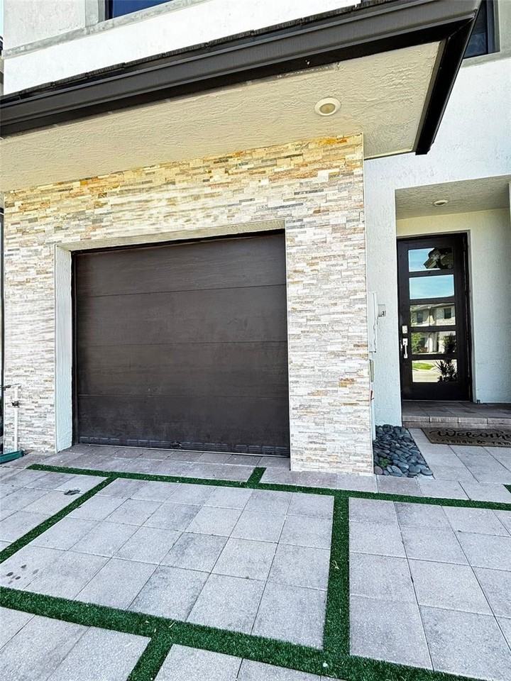 Nw 91st Ct - Photo 2 of 8