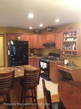 54127 Bridgewood Ct - Photo 3 of 26