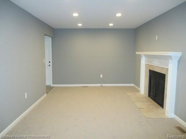 4474 Holly Dr - Photo 7 of 33