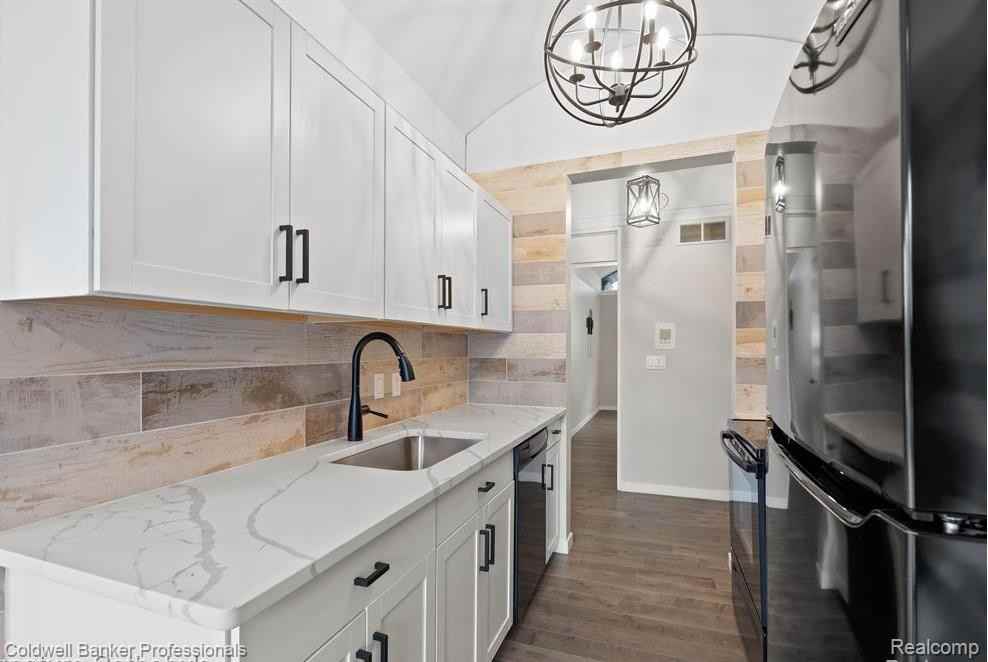 201 Southfield Rd - Photo 5 of 16