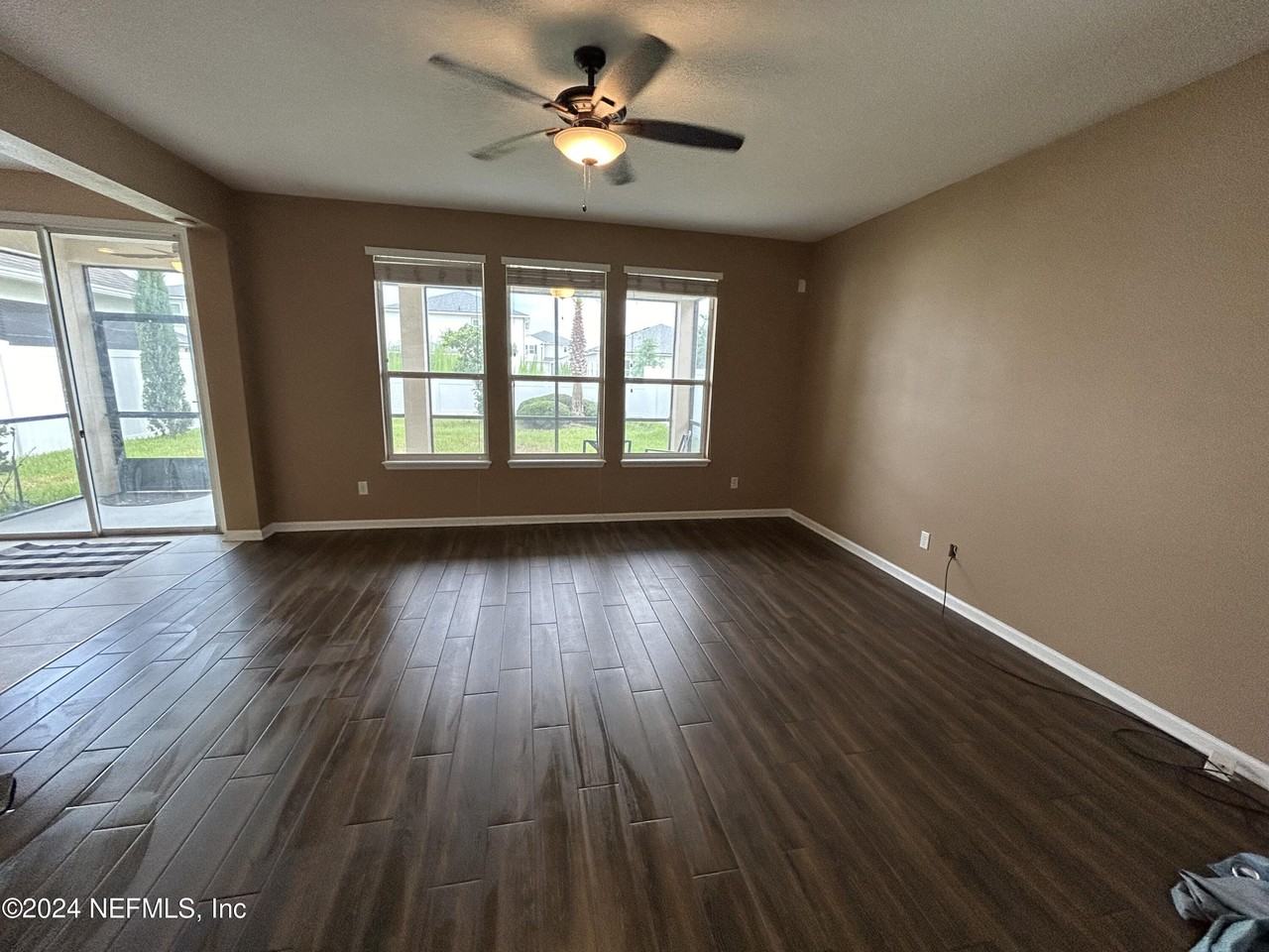 863 Quiet Stone Ln - Photo 4 of 14