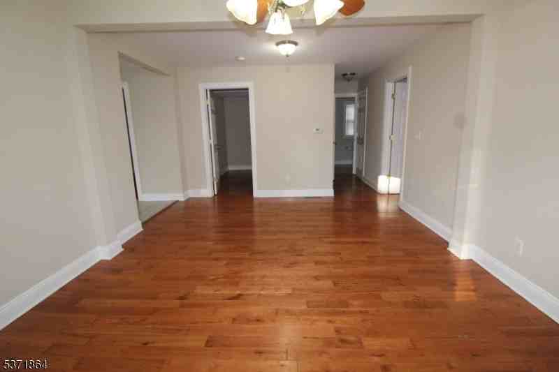 30 White Meadow Ave ##1 - Photo 5 of 36