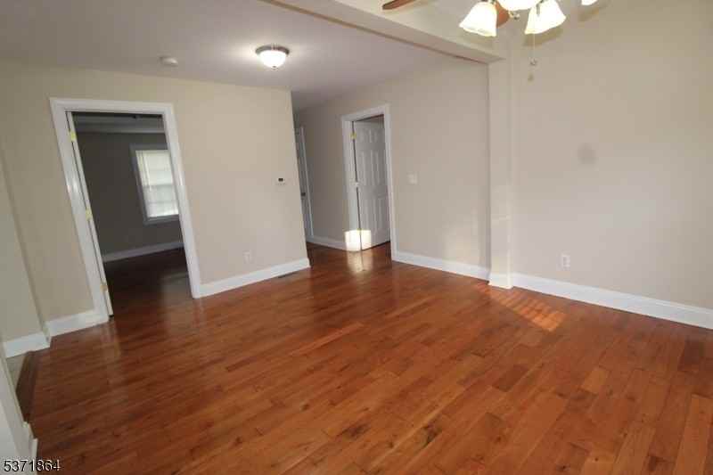 30 White Meadow Ave ##1 - Photo 6 of 36