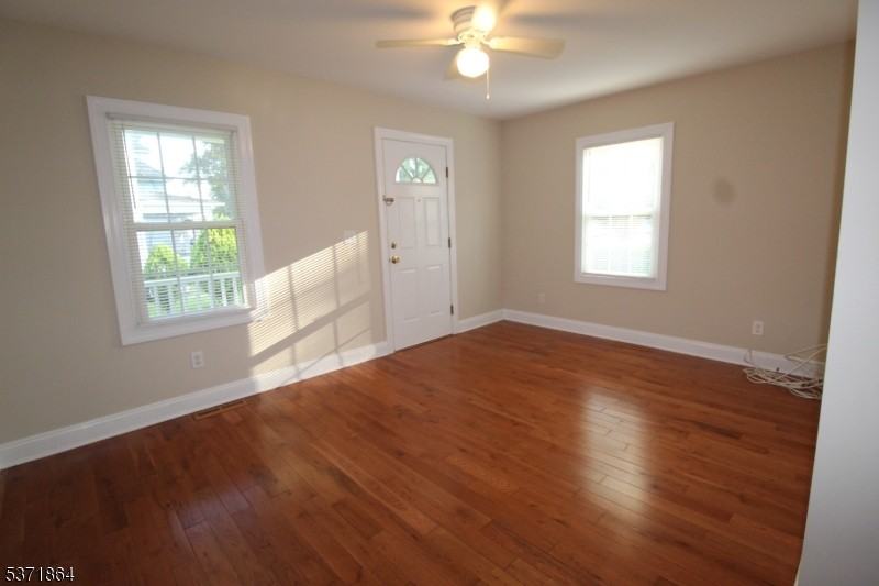 30 White Meadow Ave ##1 - Photo 7 of 36