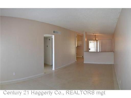 10533 Brisbane Way - Photo 3 of 9