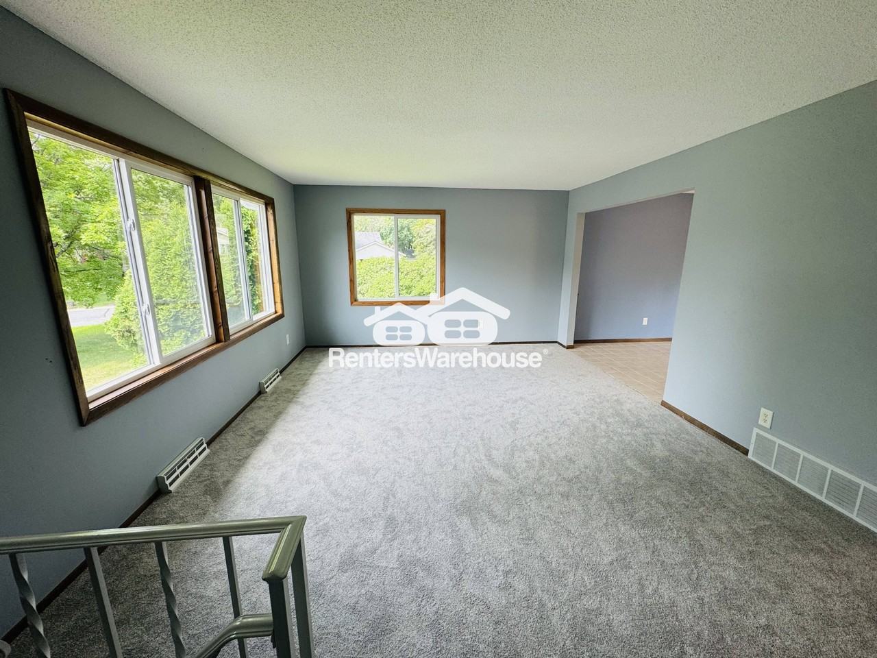 905 97th Ln Ne - Photo 3 of 25